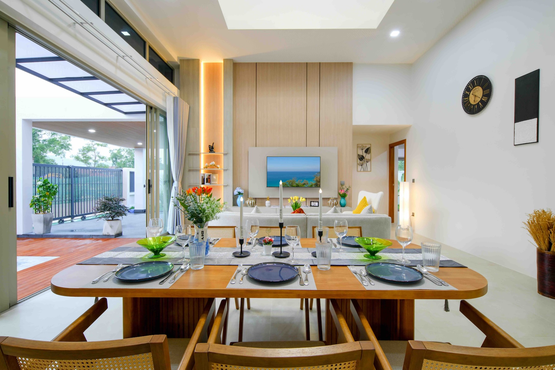Interior View 22