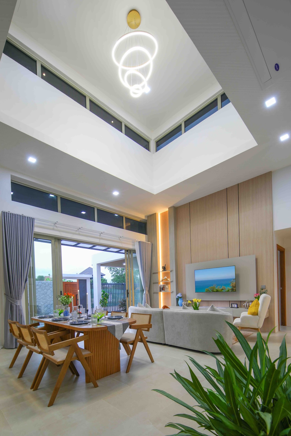 Interior View 25
